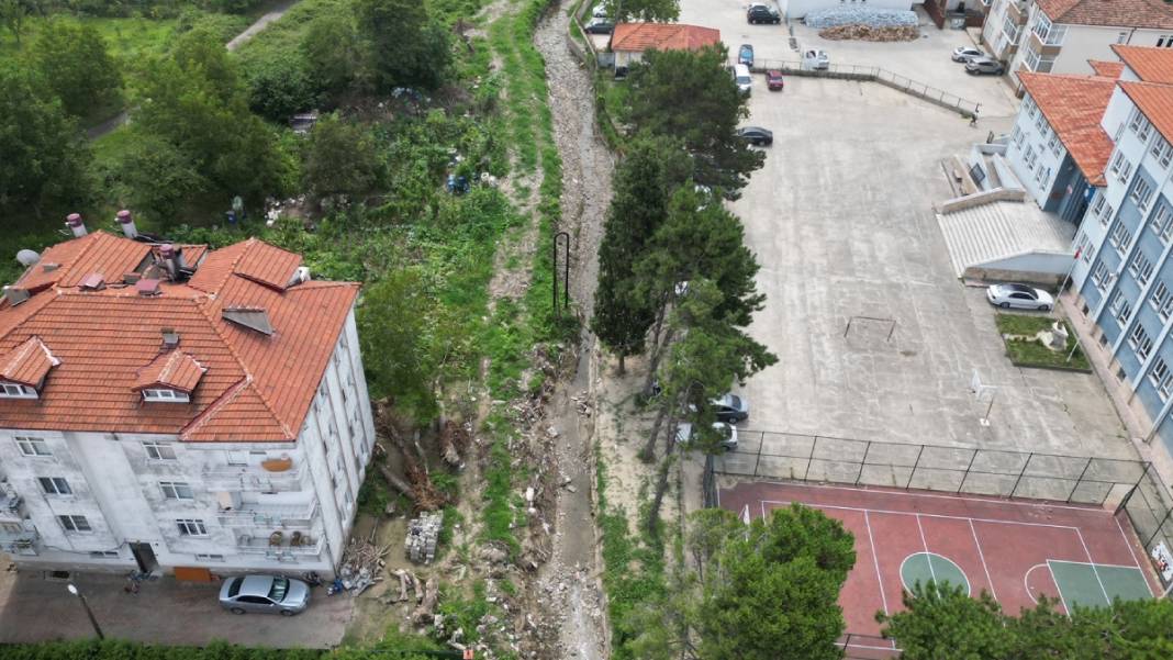 Sel felaketi sonrası ortaya çıktı: Antik su kanalında Roma dönemi kalıntıları 1